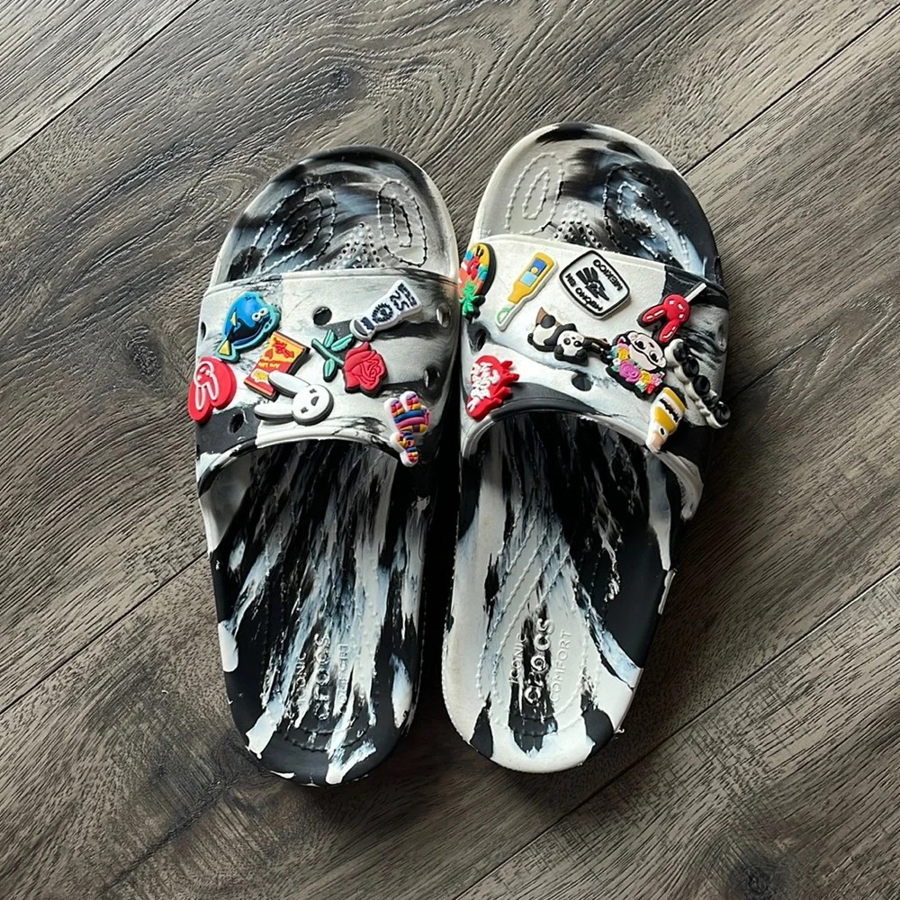 Crocs - Picture 1 of 2